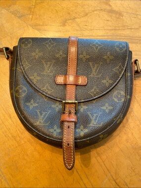 Louis Vuitton Monogram Chantilly PM Crossbody Bag LV Vintage.